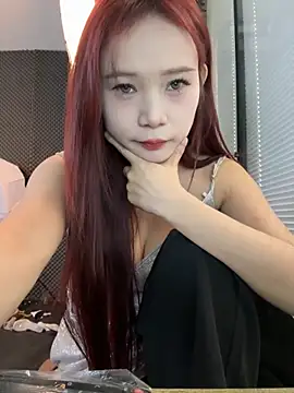 YY-27 online show from November 2025 04:29:02 AM