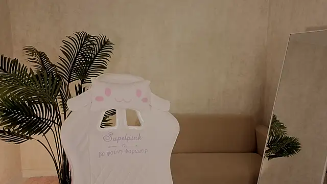 kianawhite online show from November 2025 09:20:02 AM