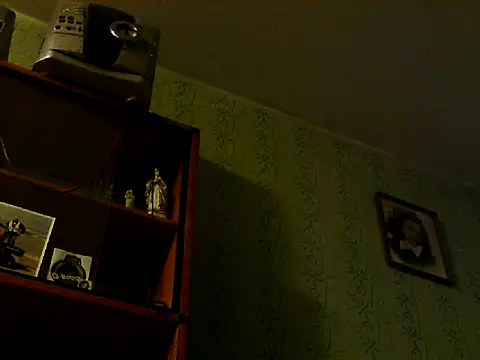 oksiukas online show from September 2025 05:20:01 AM