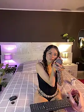 Camila Nyx online show from December 2025 02:02:02 PM