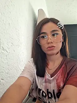 Akane24 online show from November 2025 08:22:02 PM