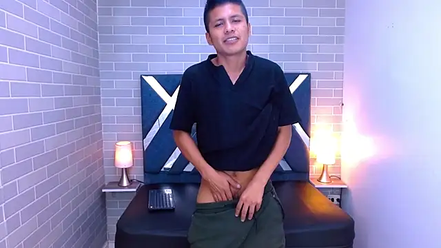 marcus hans  online show from November 2025 07:10:01 PM