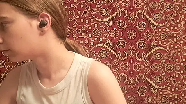 ivetabloom online show from September 2025 04:12:02 PM