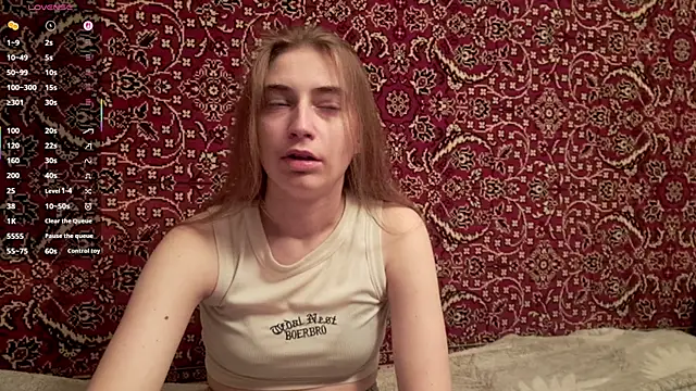 ivetabloom online show from November 2025 03:04:01 PM