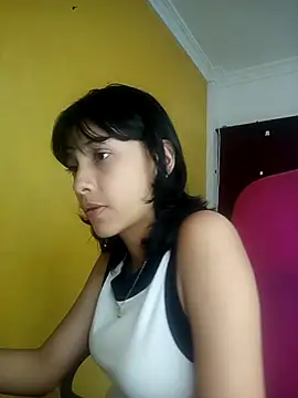 xoxo milk online show from October 2025 08:05:01 PM