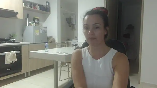Snapshot of LovePaula chatting on May 2026 11:50:01 PM LovePaula online show from May 2026 11:50:01 PM