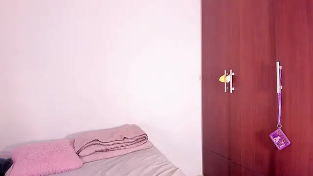 ScarlettRosetti online show from November 2025 02:06:01 AM