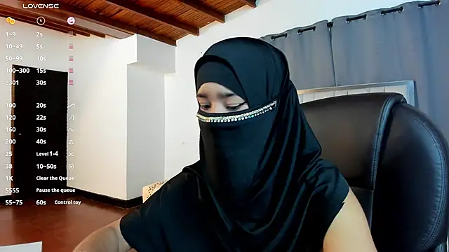 kalila latif online show from October 2025 02:32:02 AM