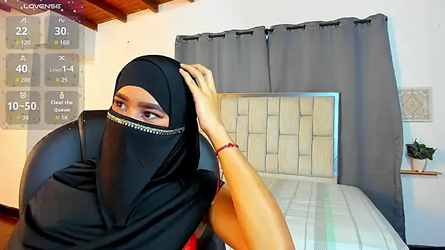 kalila latif online show from November 2025 03:17:01 AM