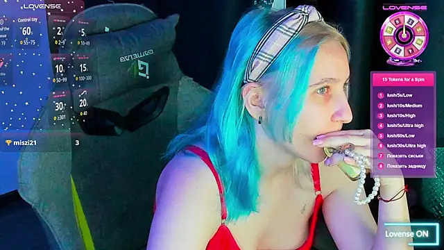 ChristinaFivePlus online show from November 2025 05:24:01 PM