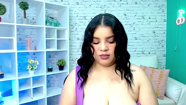 loaizalust online show from November 2025 05:25:01 PM