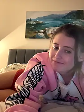 Snapshot of Ivybluexox chatting on November 2025 10:19:02 PM Ivybluexox online show from November 2025 10:19:02 PM