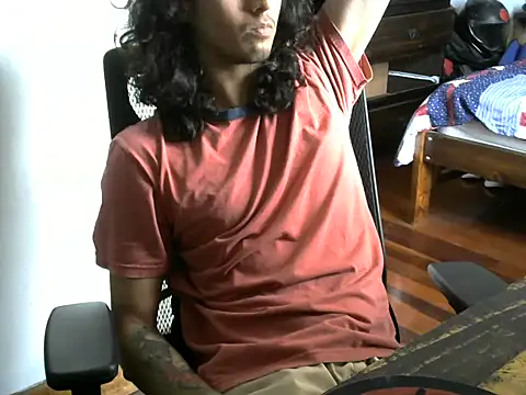 Snapshot of VikernesCam chatting on September 2025 07:40:02 PM VikernesCam online show from September 2025 07:40:02 PM