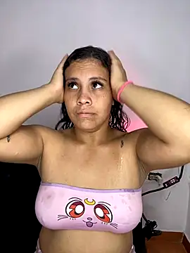 merlinasuarez online show from October 2025 05:55:01 PM
