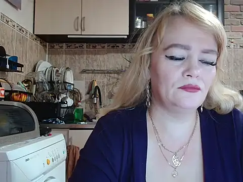 Sweet-blonde online show from October 2025 11:35:01 AM