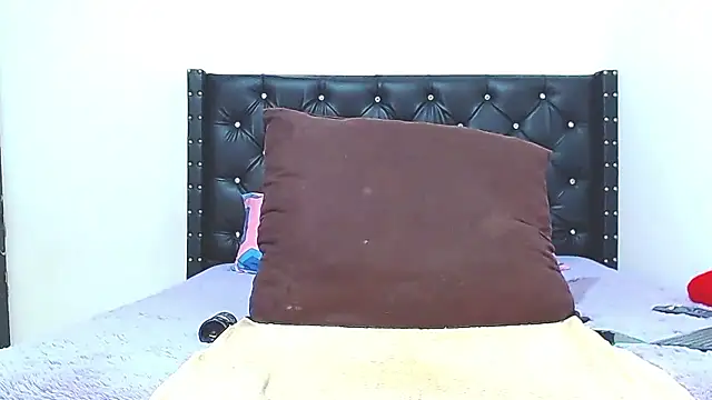 Snapshot of AnySugar chatting on January 2026 07:41:01 PM AnySugar online show from January 2026 07:41:01 PM