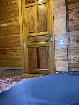 violet-00 online show from November 2025 01:15:01 AM