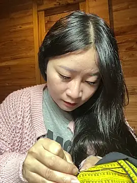 violet-00 online show from November 2025 01:49:01 AM