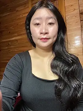 violet-00 online show from December 2025 04:41:01 AM