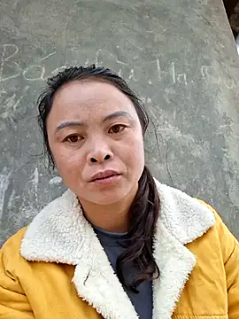 xuxulovezz online show from November 2025 12:44:01 AM