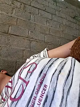 xuxulovezz online show from March 2026 05:20:02 AM