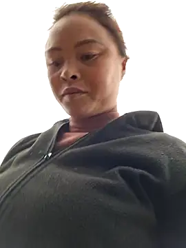 xuxulovezz online show from March 2026 09:49:02 AM