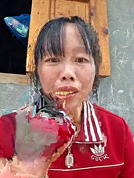 Snapshot of helenzz chatting on October 2025 06:17:01 AM helenzz online show from October 2025 06:17:01 AM