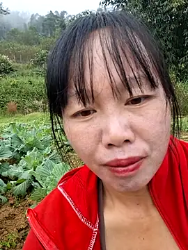 Snapshot of helenzz chatting on October 2025 12:57:01 AM helenzz online show from October 2025 12:57:01 AM