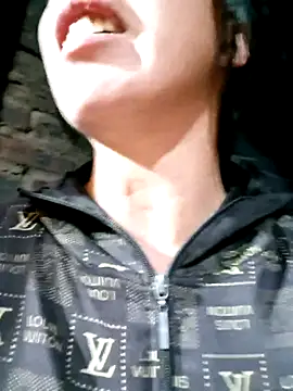 Snapshot of helenzz chatting on November 2025 12:31:02 AM helenzz online show from November 2025 12:31:02 AM