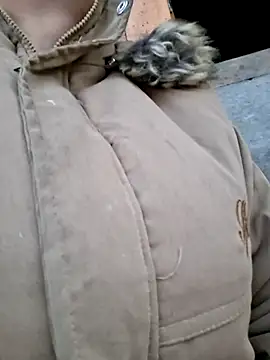 Snapshot of helenzz chatting on November 2025 10:27:01 AM helenzz online show from November 2025 10:27:01 AM