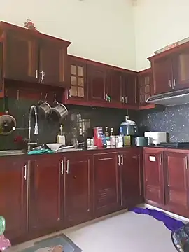 Helen-Tran online show from October 2025 03:50:01 AM