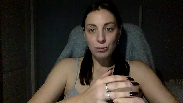 Myronell online show from November 2025 06:13:01 PM