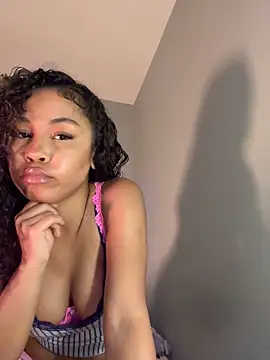 OliviaAshhh online show from November 2025 10:48:01 PM