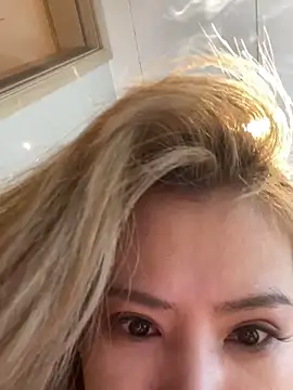 Snapshot of miumiu-66 chatting on September 2025 01:26:02 PM miumiu-66 online show from September 2025 01:26:02 PM