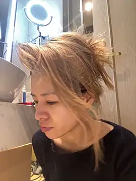 Snapshot of miumiu-66 chatting on November 2025 02:40:02 PM miumiu-66 online show from November 2025 02:40:02 PM