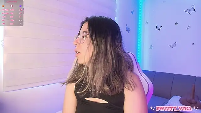 Snapshot of sweettvera chatting on April 2026 12:51:02 PM sweettvera online show from April 2026 12:51:02 PM