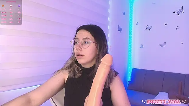 Snapshot of sweettvera chatting on April 2026 01:41:02 PM sweettvera online show from April 2026 01:41:02 PM