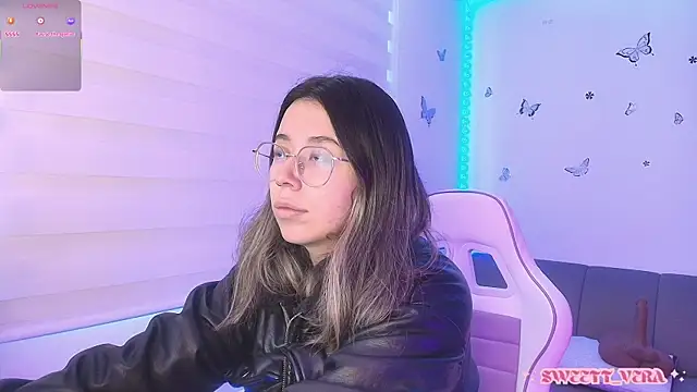 Snapshot of sweettvera chatting on April 2026 12:25:02 PM sweettvera online show from April 2026 12:25:02 PM