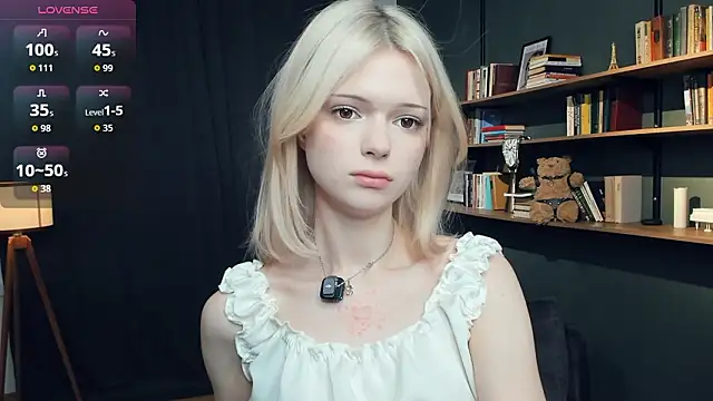 LaureMestler online show from January 2026 09:26:02 AM