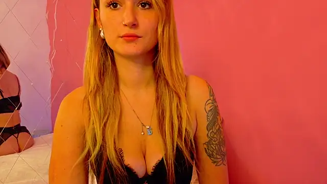 Anaayss  online show from October 2025 05:16:02 AM