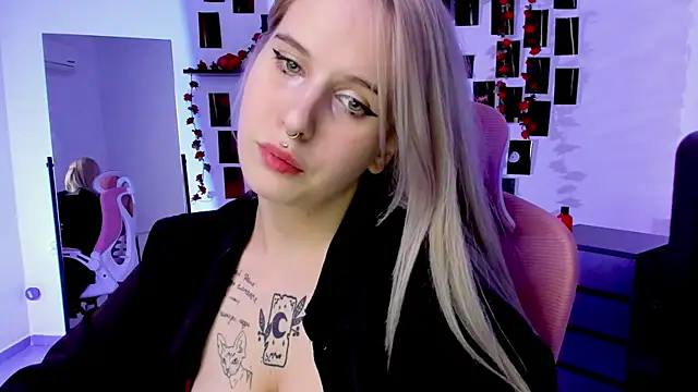 Snapshot of IngannaMorte chatting on October 2025 04:05:02 PM IngannaMorte online show from October 2025 04:05:02 PM