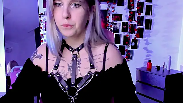Snapshot of IngannaMorte chatting on October 2025 04:19:01 PM IngannaMorte online show from October 2025 04:19:01 PM