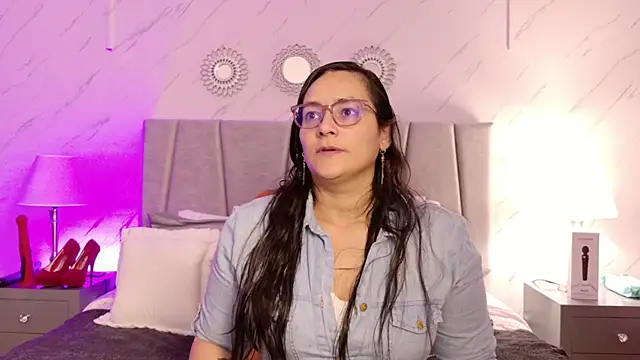 Snapshot of Michell_Monet chatting on May 2026 12:02:01 PM Michell Monet online show from May 2026 12:02:01 PM