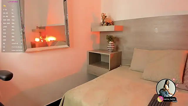 Ivana Hall online show from November 2025 08:18:02 PM