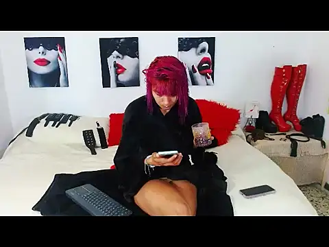 Snapshot of mylygrey chatting on May 2026 02:16:01 PM mylygrey online show from May 2026 02:16:01 PM