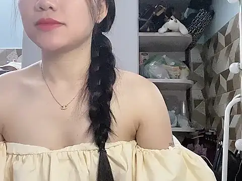 Ara4865 online show from October 2025 03:20:02 PM