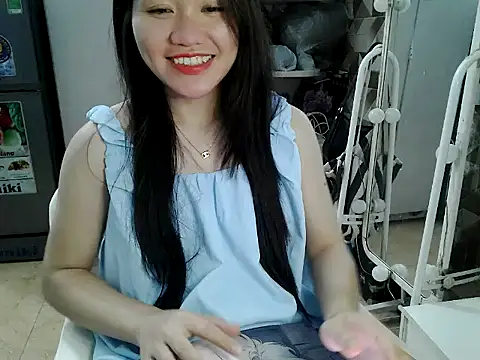 Ara4865 online show from October 2025 04:37:01 PM