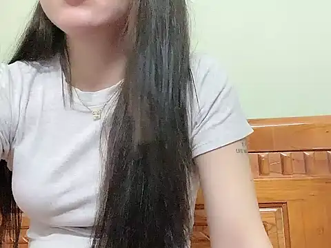 Ara4865 online show from October 2025 07:01:01 PM