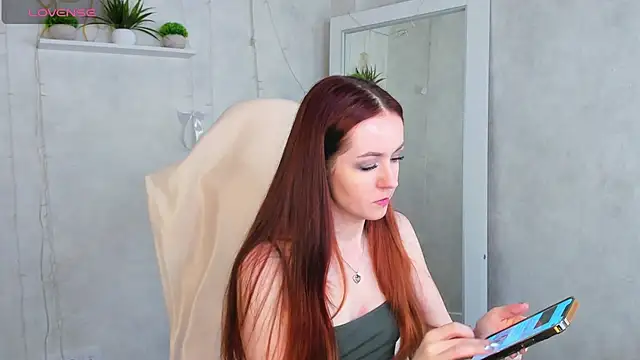 Berta Kelly online show from December 2025 12:40:01 AM