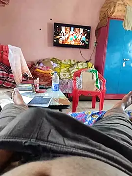 only woman online show from October 2025 08:03:01 AM